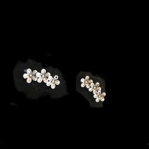 Pandora Dazzling Daisies Earrings